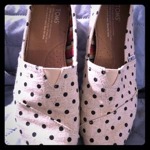 TOMS womens natural canvas black polka dot size 7